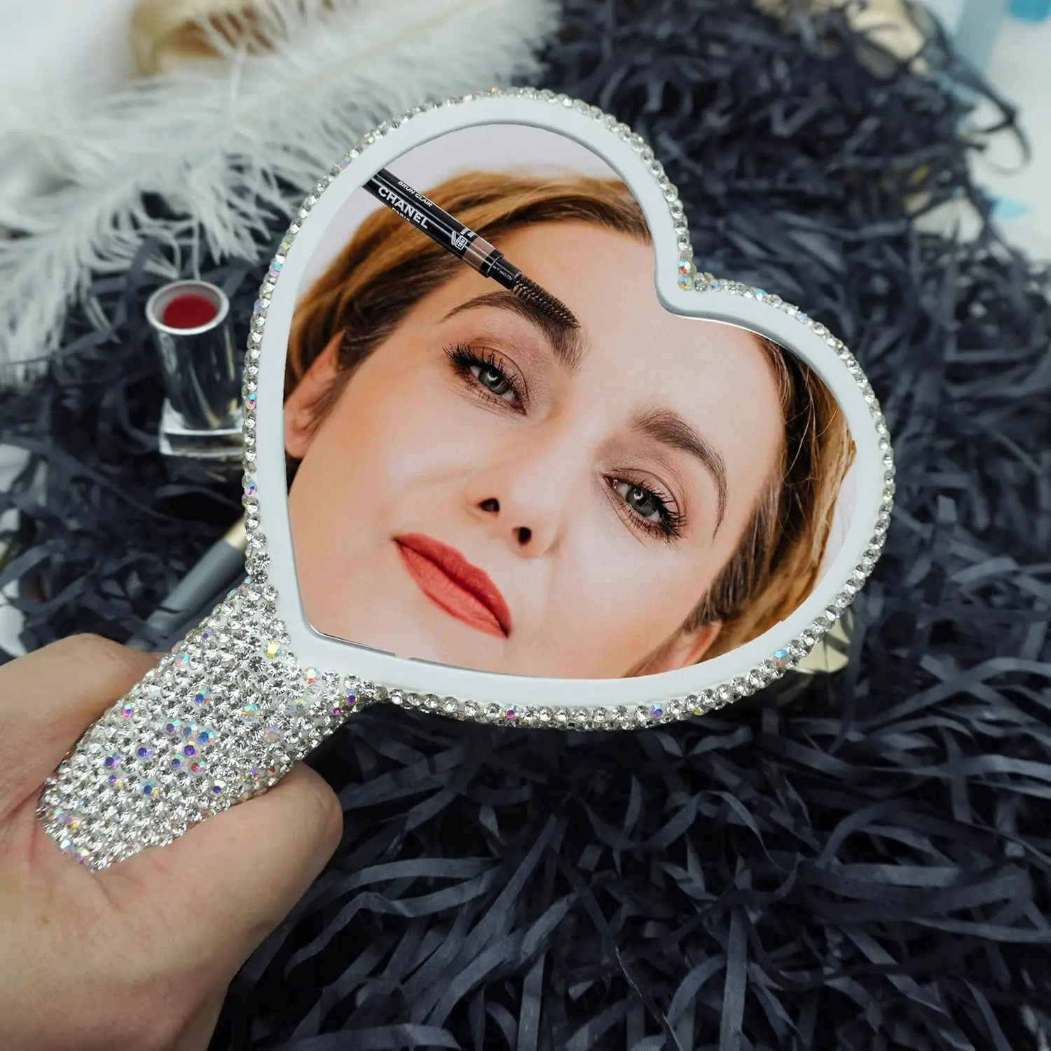 Diamond Handheld Makeup Mirror Love Heart Mirror Female Handle Makeup Cosmetic Beauty Tools Handheld Vanity Girls Make Up
