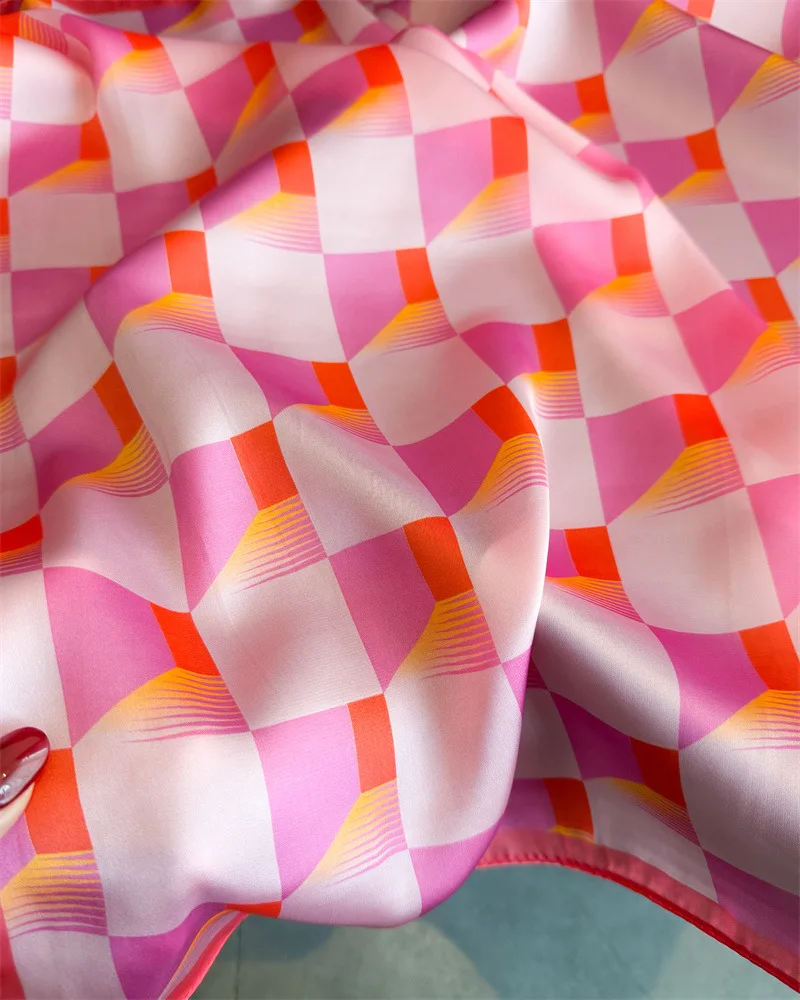 2026 neue Geometrie Muster Platz Silk Schal Frauen Weiche Hijab Alle Jahreszeiten Schmücken Krawatte Kopftuch Foulard Bandana Halstuch – Detail 11
