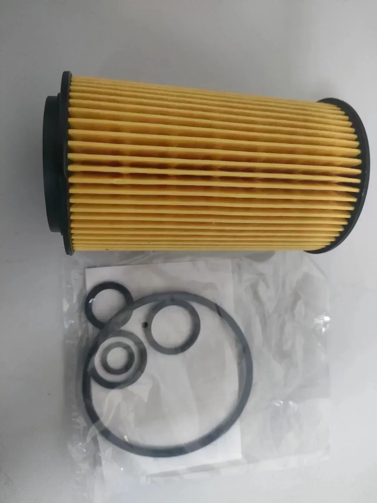 10pcs A6511800009 Oil Filter For Mercedes Benz W204 W205 W212 A180 B200 C200 E250 CDI CLA CLS GLA GLC GLK OM651 A6511800009