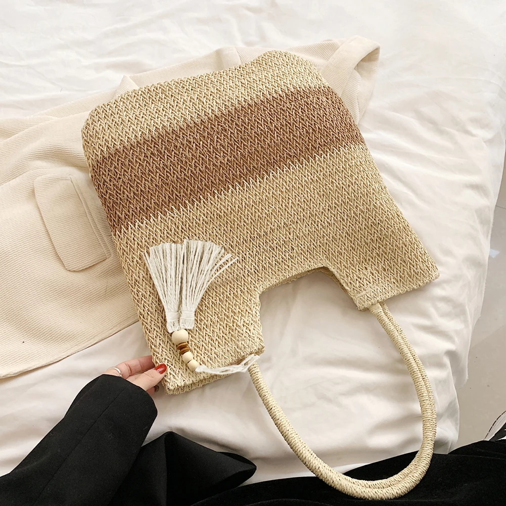 Straw Beach Bag Summer Woven Tote Bag with Tassels Large Shoulder Bag for Women Straw Purses and Handbags Rattan Boho Bag Raffia