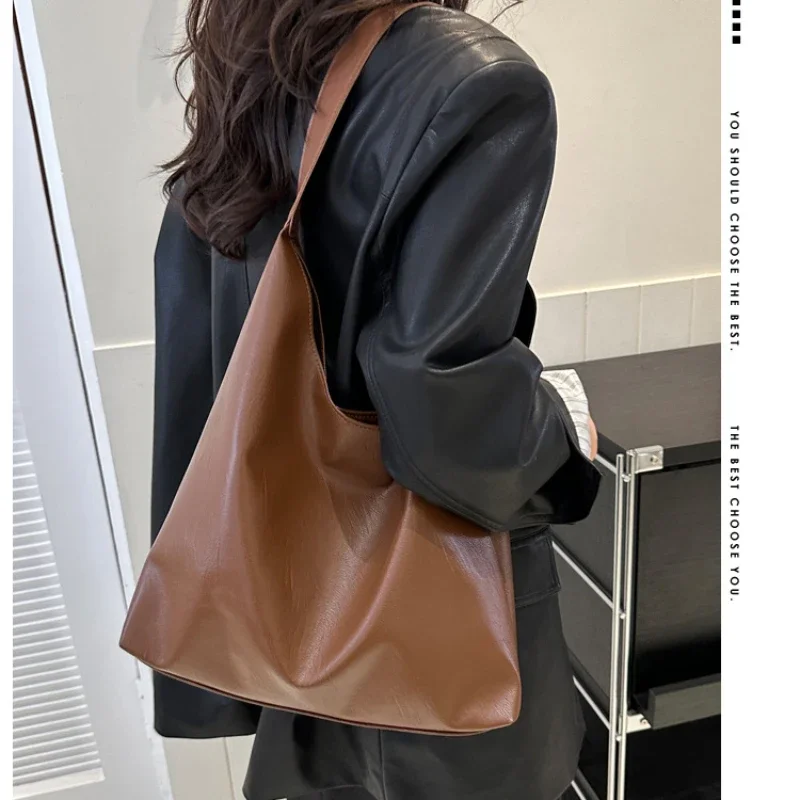 

Niche Bag Women's New Simple All-in-one Handbag Single Shoulder Large Capacity Underarm Bag Commuter Bucket Tote Bag
