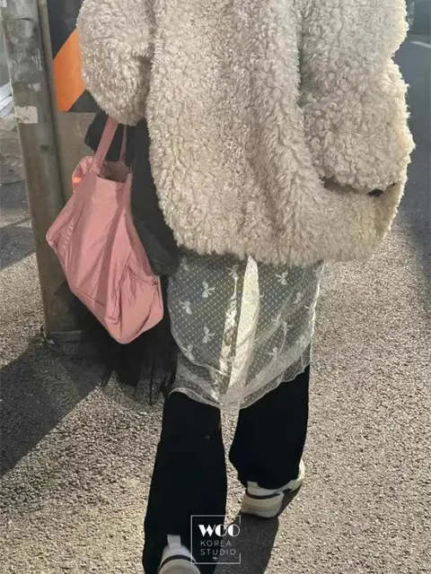 Look Elegante e Romântico com a Saia Vintage Floral da Tonngirls 3 Saia Vintage Floral Tonngirls