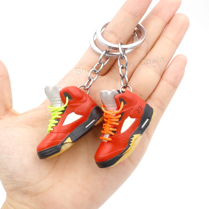 3D Basketball Shoes Keychain Fashion Simulation Fun Sneakers Keyring Man Finger Skateboard Mini Shoe Model Car Pendant