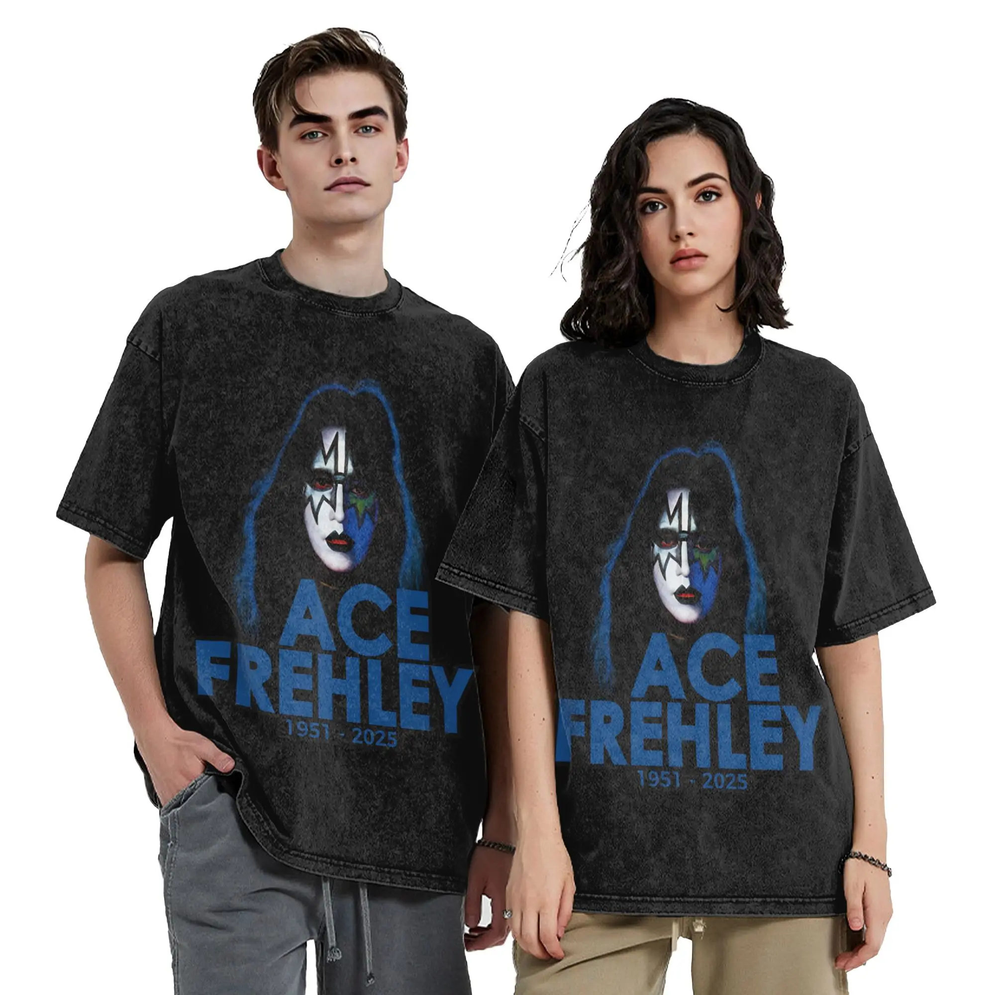 T-shirt Unisexe Ace Frehley 1951-2025 - Coton Noir, Manches Courtes - Graphic Print - Neuf Avec étiquettes