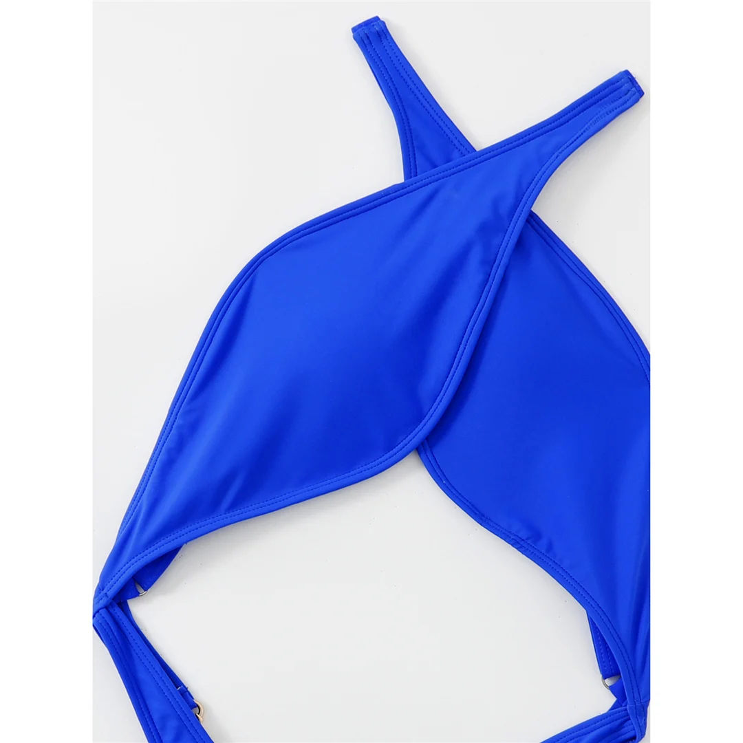 padded monokini with body-hugging silhouette
