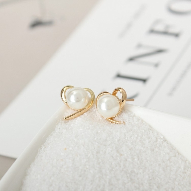 Style Simulated Pearl Earrings For Women Personality Geometric Female Elegant Earring Jewelry Valentine's Day Girl Gift