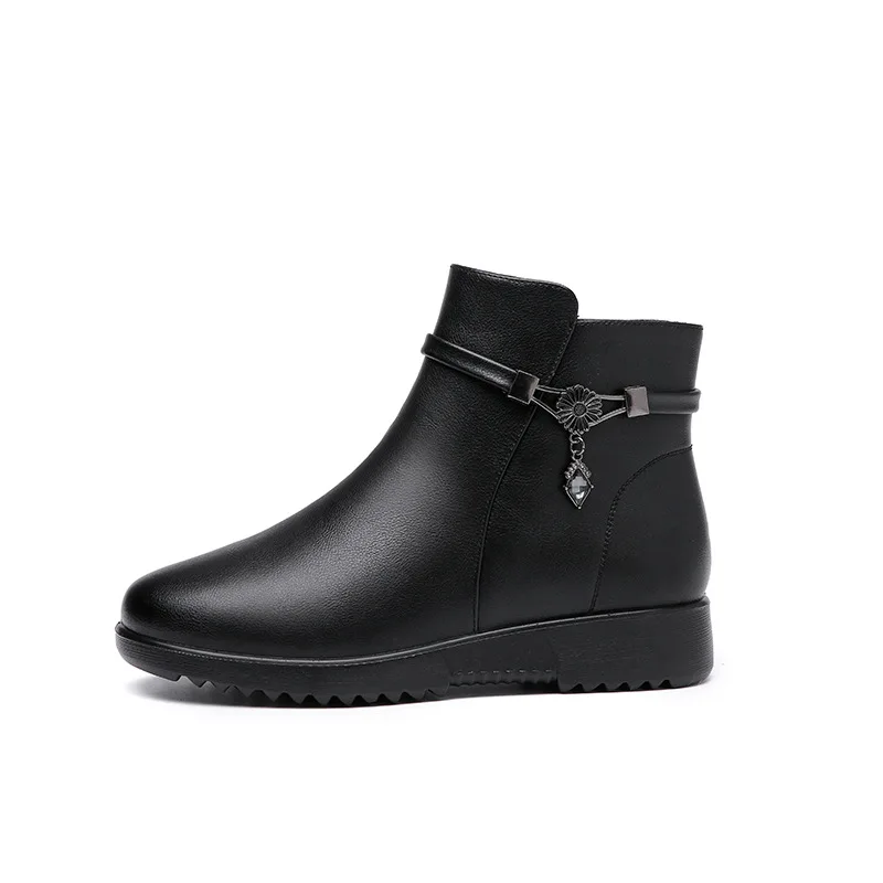 Winter Women's Leather Plush Wedge Flat Ankle Boots Female Outdoor Keep Warm Soft Snow Boots Mother Waterproof Non-slip Booties