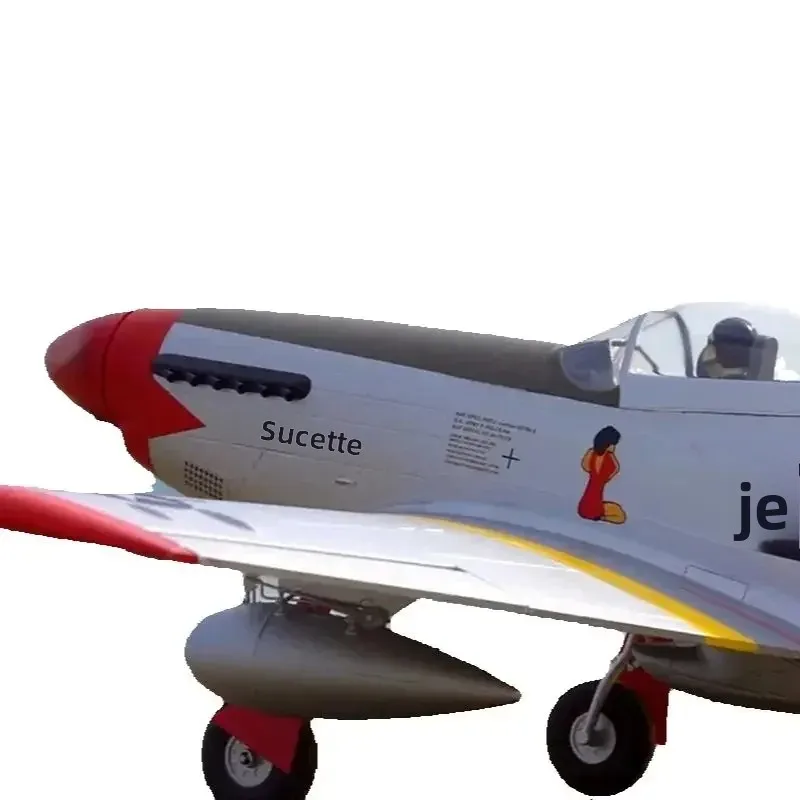 Détail du cockpit et de l'hélice de l'avion RC Arrows P-51D Mustang 850mm, prêt à voler.
