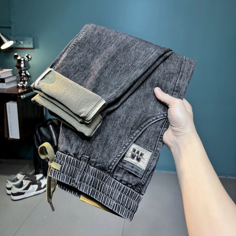 Рисунок 2 - Джинсы мужские облегающие универсальные