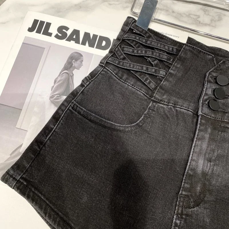 Рисунок 6 - Женские эластичные джинсы