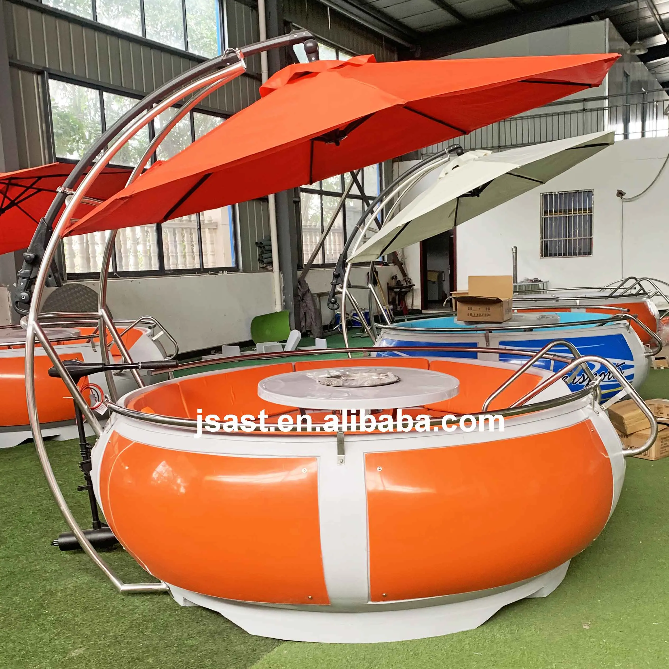 Hot selling water park equipment 4 person family dinner electric barbecue boat recreation tour electric boat with gasoline motor