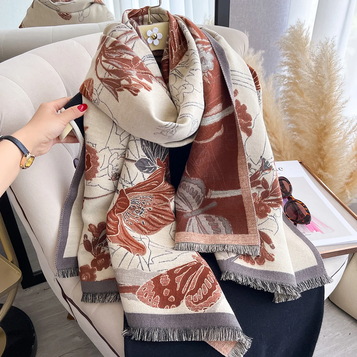 New Brand Butterfly Two-Sided Jacquard Pashmina Scarf Cashmere Warm Fringe  Shawl Winter Outdoor Coldproof Windproof Blanket
