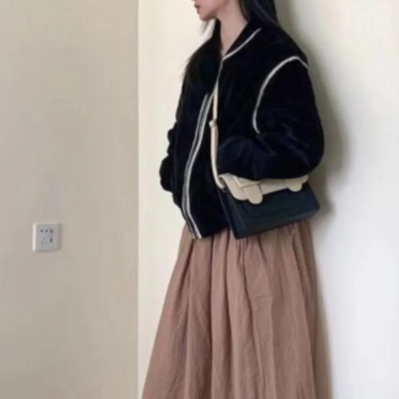 Retro Black White Color Block Shoulder Bags Women Leather Stitching Large Capacity Crossbody Bag Ladies Elegant Square Bag 2025