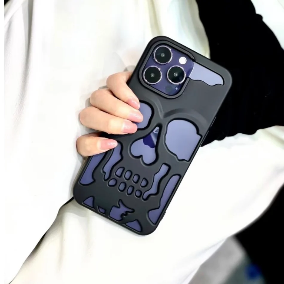 Luxury skeleton Skull Case for iPhone 11 12 13 14 15 Pro Max Phone Cases Shockproof Back cover Camera full Protect Hollow Funda
