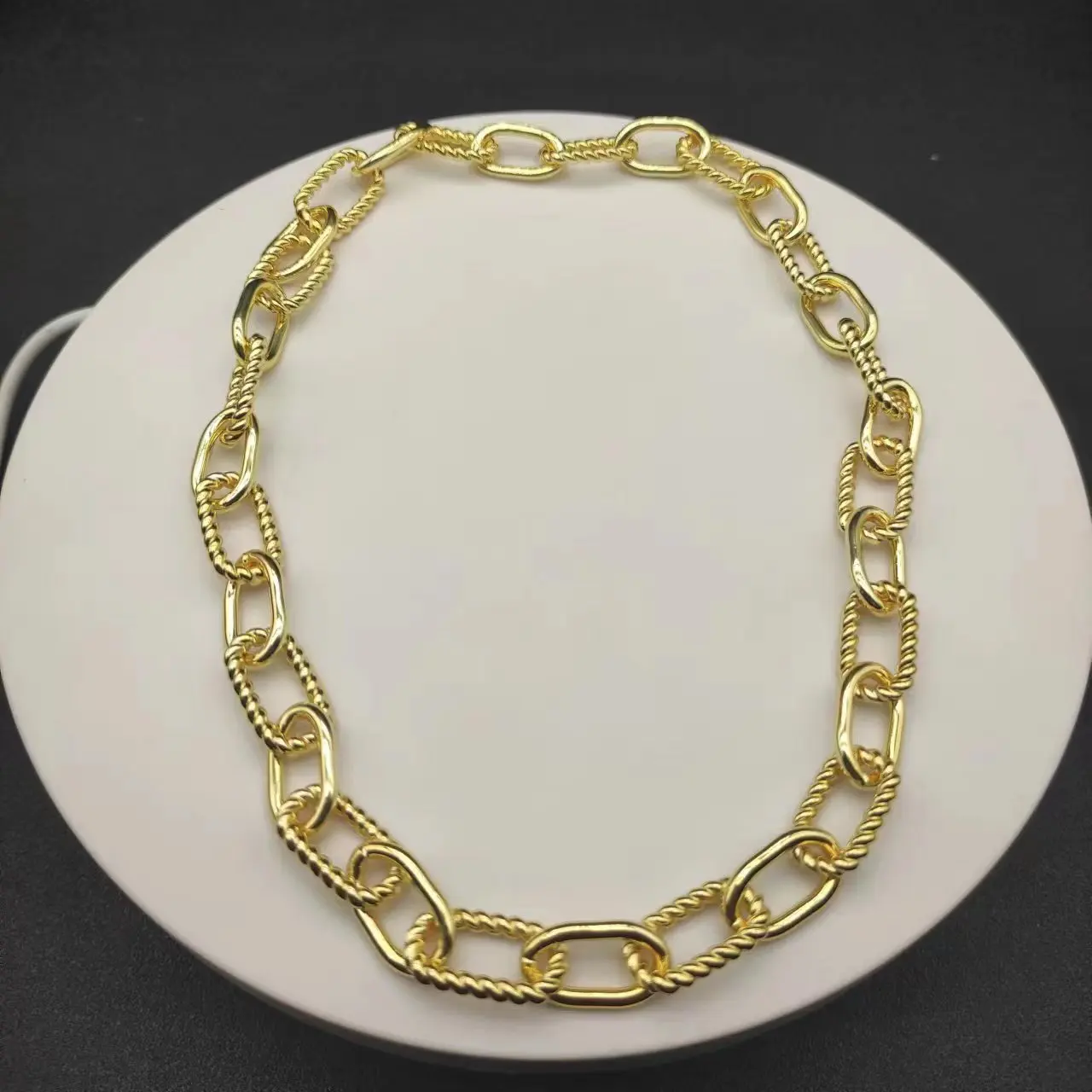 

DY Necklace Madison CHAIN BRACELET IN STERLING SILVER