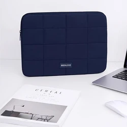 Sleek Shockproof Laptop Sleeve and Travel Briefcase - 14in (Dark blue)