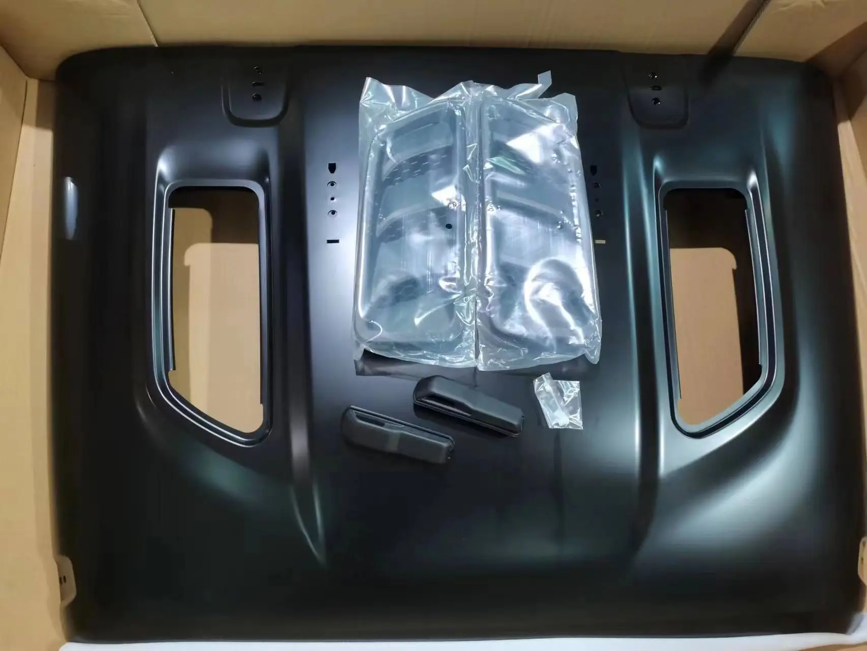 

Make JK To JL Style Car Hood Bonnet for Jeep Wrangler JK 2007-2017 LANTSUN J397