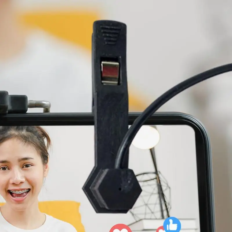 جهاز النقر التلقائي لشاشة الهاتف، شاشة الهاتف الأو...