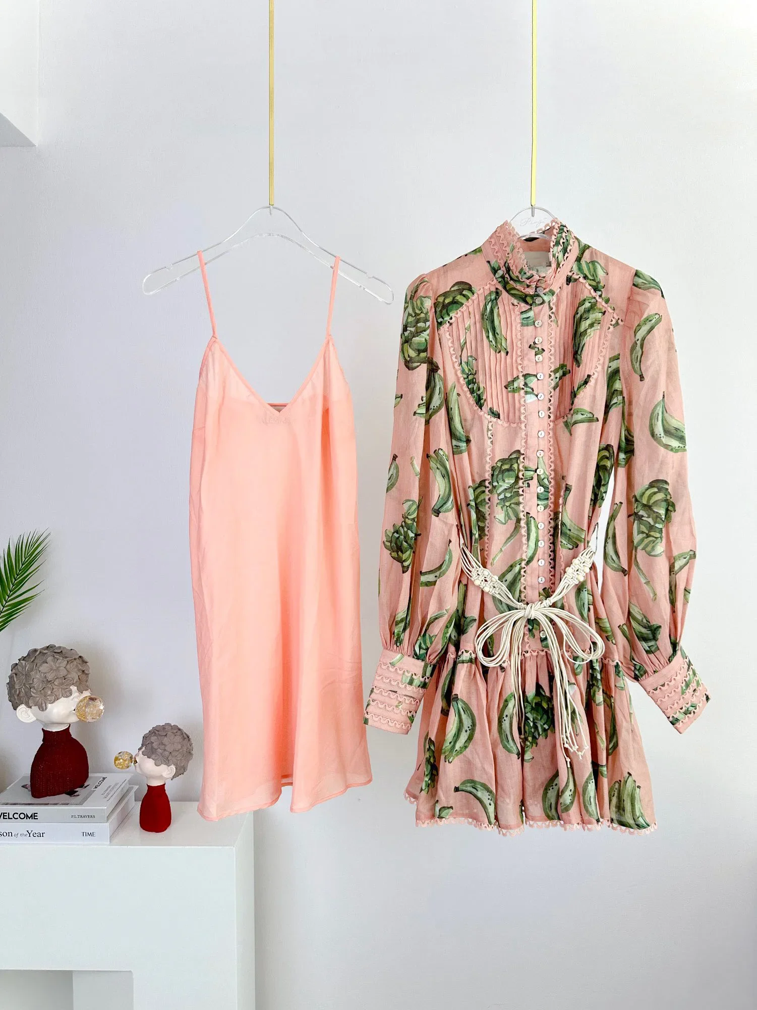 

Women Single Breasted Stand Collar Long Lantern Sleeve Waist Lace-up Short Dress