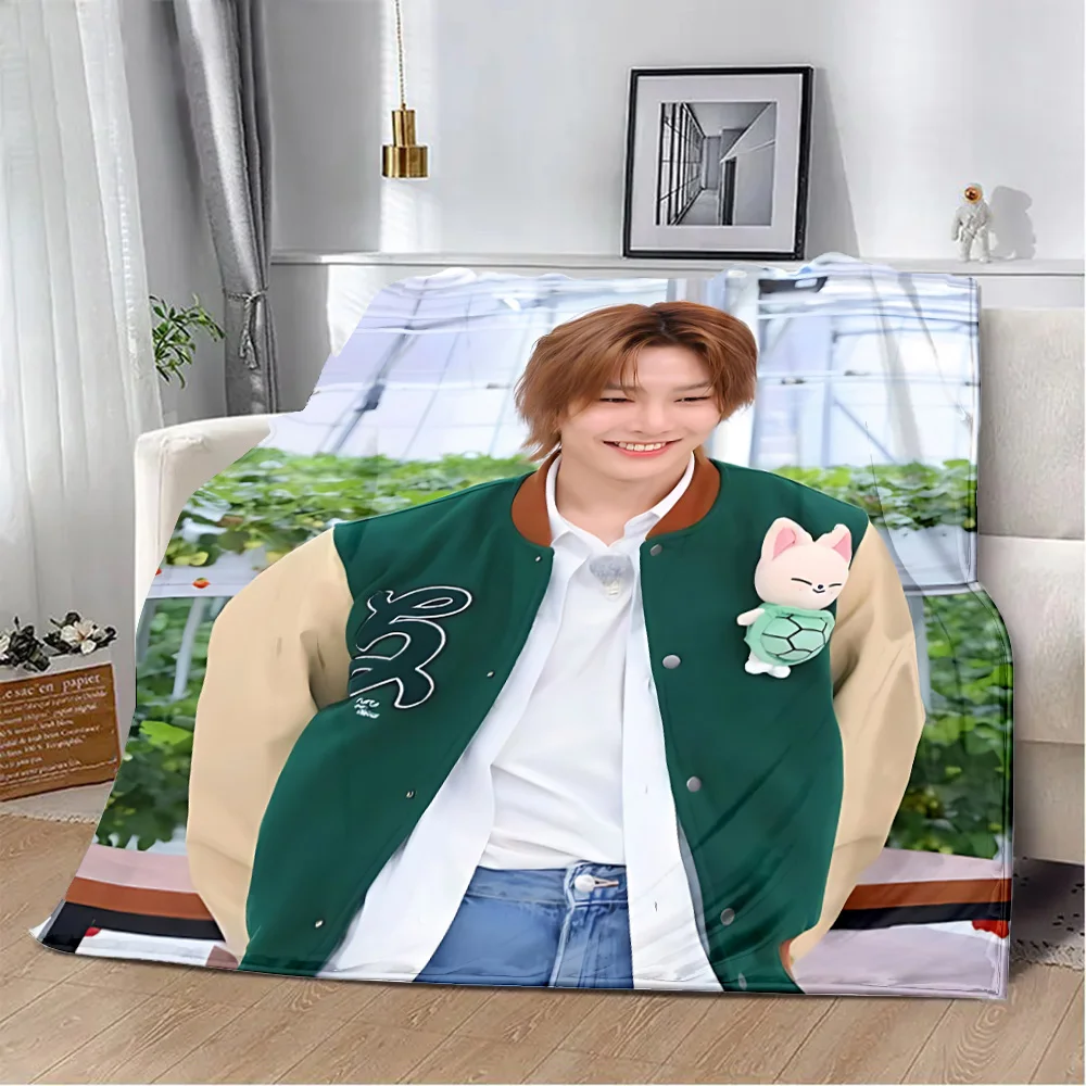 Printed Blanket S-StrayS KidsS Picnic Blankets Warm Blanket  H-HwangS Hyun-JinS Soft and Comfortable Home Travel Birthday Gift 5