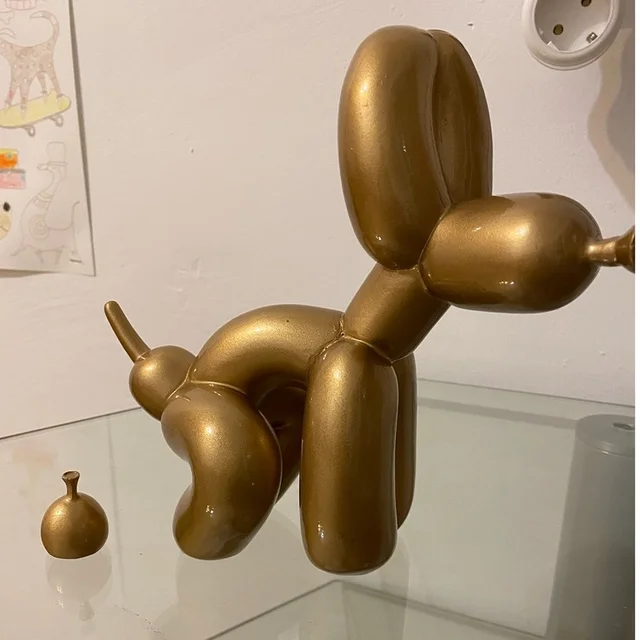 Statue de chien caca en résine, sculpture animale debout, décoration de la maison, décor de bureau artisanal, ballon noir et or 3