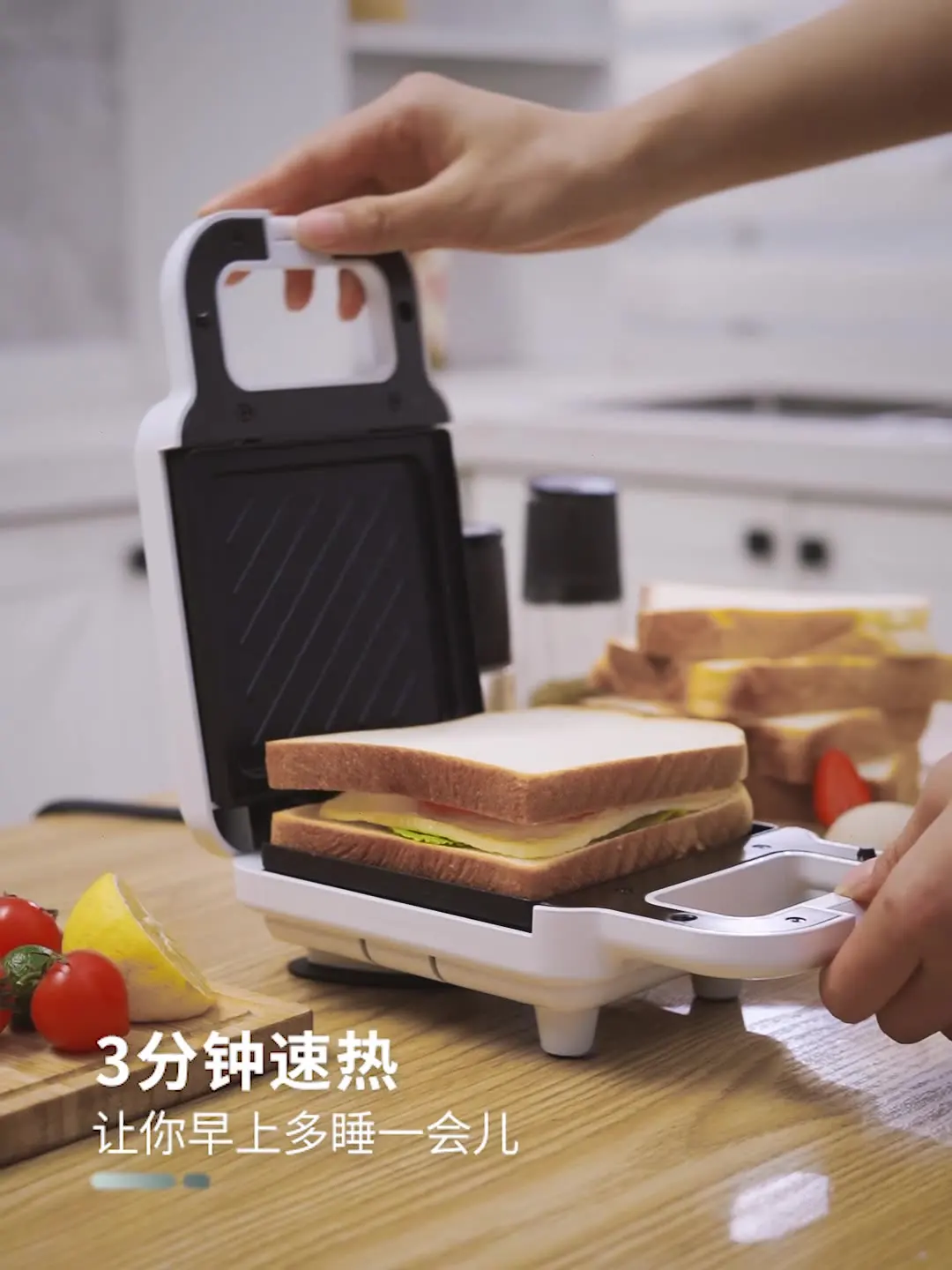 Mini kitchen home Waffle Maker Detachable Breakfast Sandwich Maker Toaster Non Stick Sandwich With Cool Touch Handle