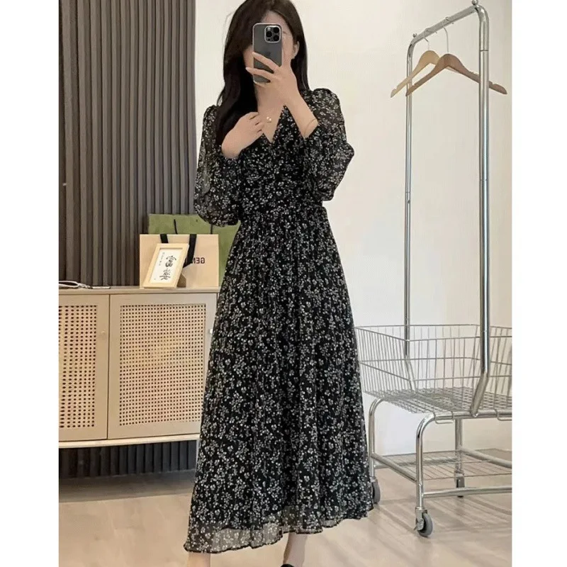 

Elegant and Pretty Women's Dresses Dressed Women's Autumn New Mid Length Waist Style Fragmented Chiffon Dress Women