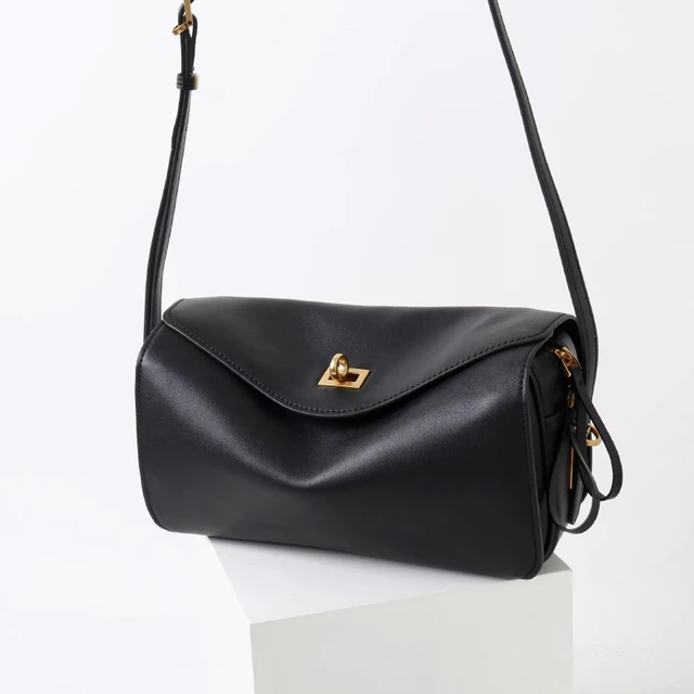 Sacs d'oreiller en cuir pour femmes, sac à main de luxe de styliste, sacs à bandoulière Cool avec boucle dorée, sacs carrés pour dames, nouvelle mode 2026 1