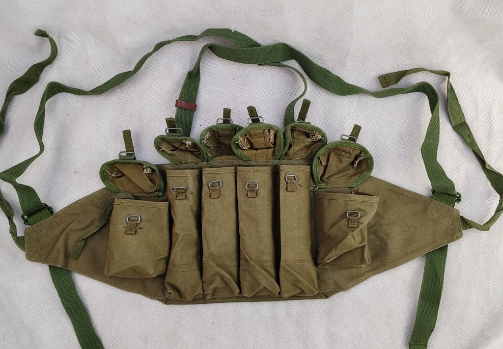 Collectable GENUINE ORIGINAL Suplus VIETNAM WAR Chinese Army PLA Type 85 Chest Rig Ammo Pouch Made in 1994s