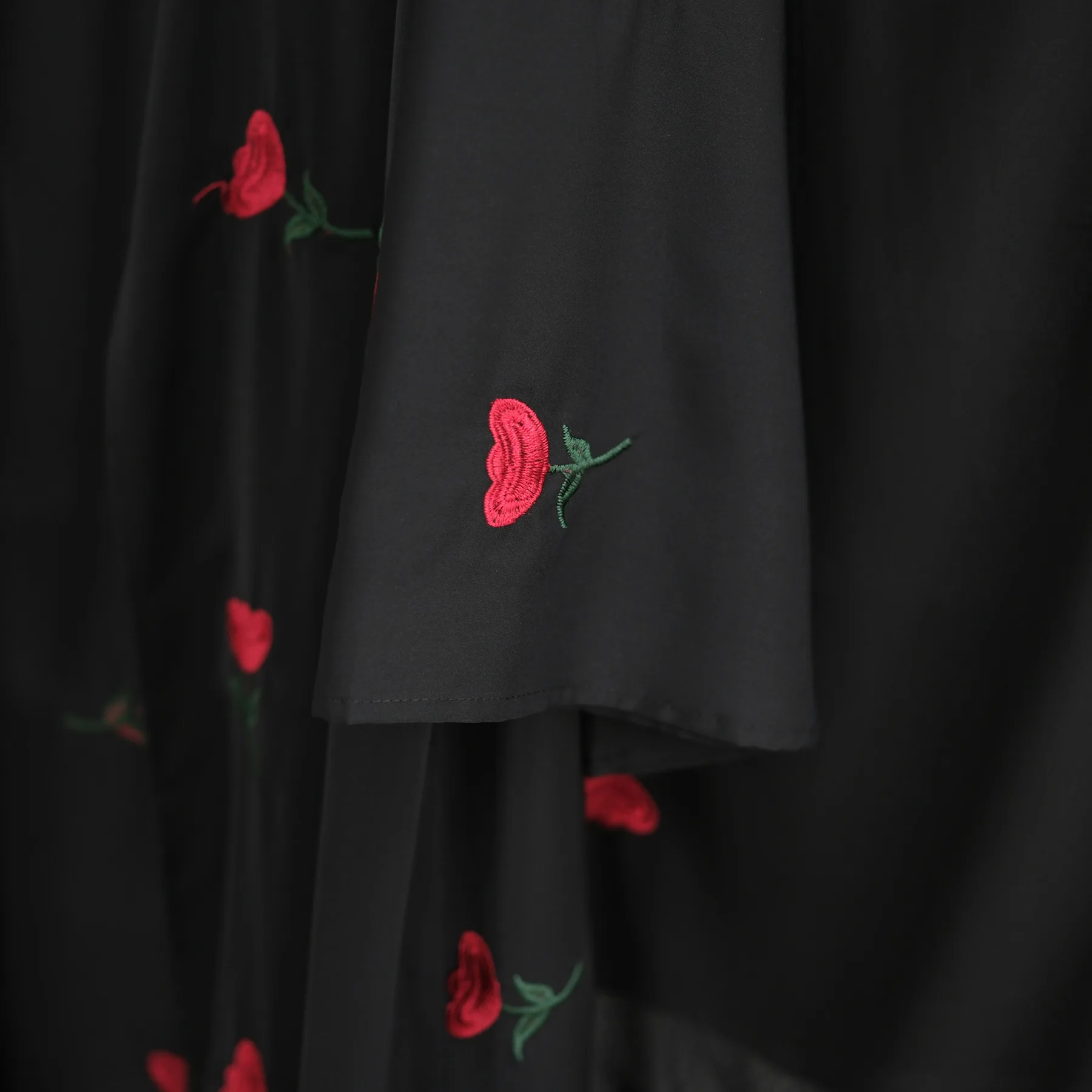 سترة مطرزة بالزهور في الشرق الأوسط للنساء المسلمات عيد دبي فستان عباية متواضع مع حجاب إسلامي جلابية تركية