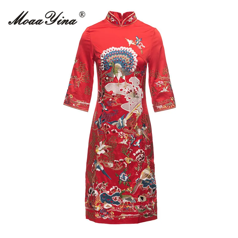 

MoaaYina Summer Fashion Runway Vintage Red Midi Dress Women's Stand Neck Embroidery High Waist Slim Package Buttocks Slit Dress