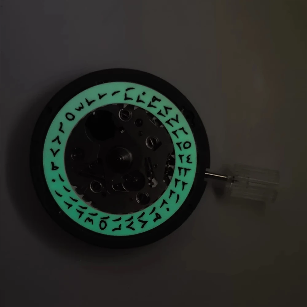 Newest Number/Ancient Arabic Calendar Disc NH35A Automatic Mechanical Movement, 3 O'clock Position NH35A Movement