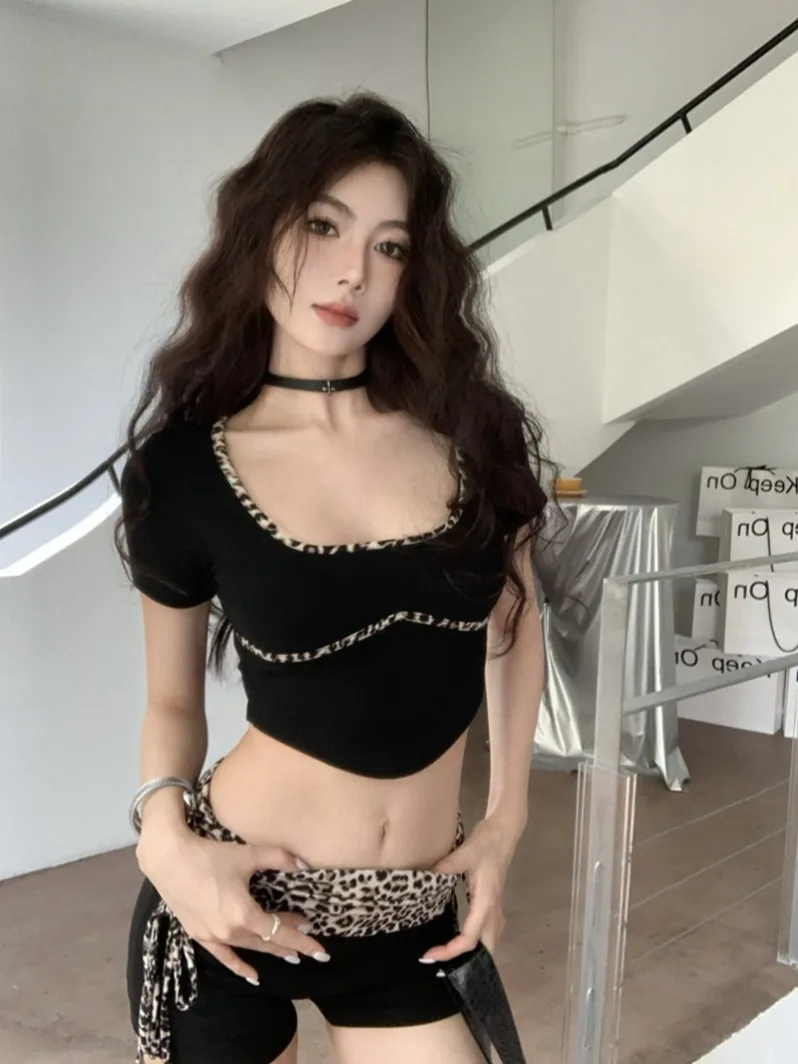 Leopard Print Slim Fit Short T-shirt Top Hot Girl Set Women's Summer Strap Low Waisted Straight Shorts Two-piece Set