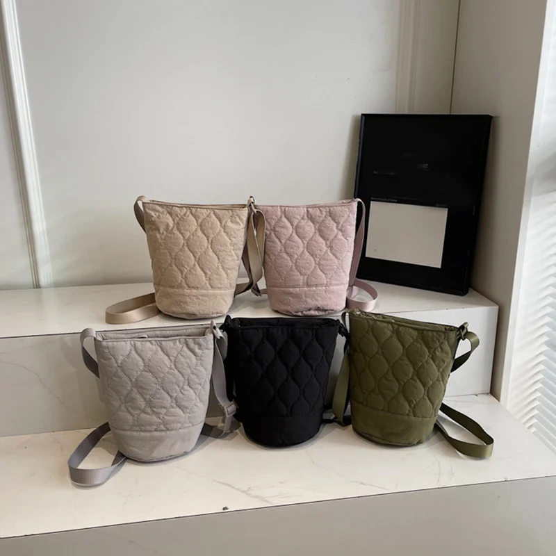 Grid Crossbody Bag  Adjustable Straps Zipper Closure Shoulder Bag for Women Outdoor Travel Commuting Bucket Bag