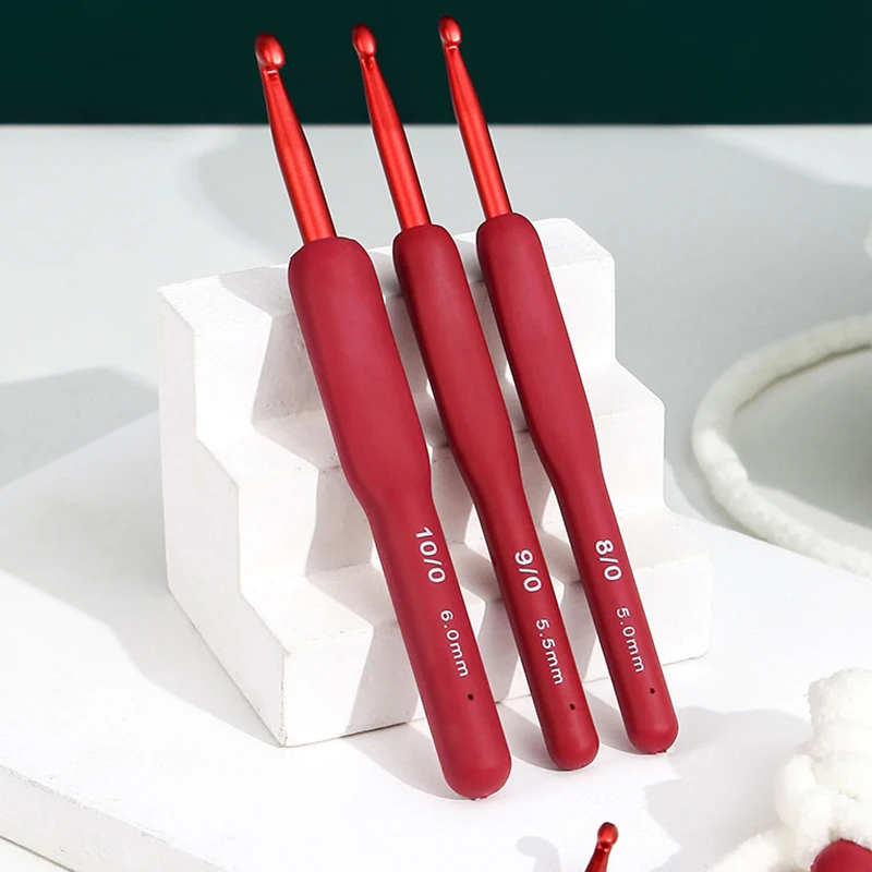 Premium Aluminum Crochet Hooks with Soft Red Rubber-Grip Handles for Knitting and Braiding