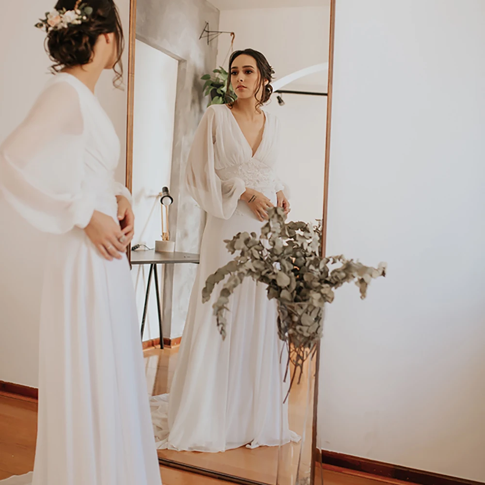 

Шифоновое платье с V-образным вырезом, длинным рукавом-фонариком и открытой спиной