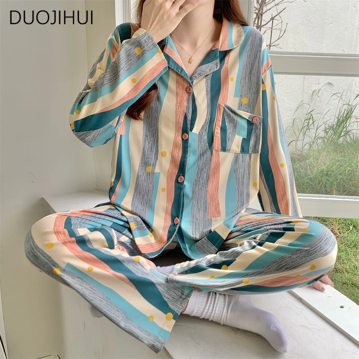 DUOJIHUI Осенний кардиган на пуговицах
