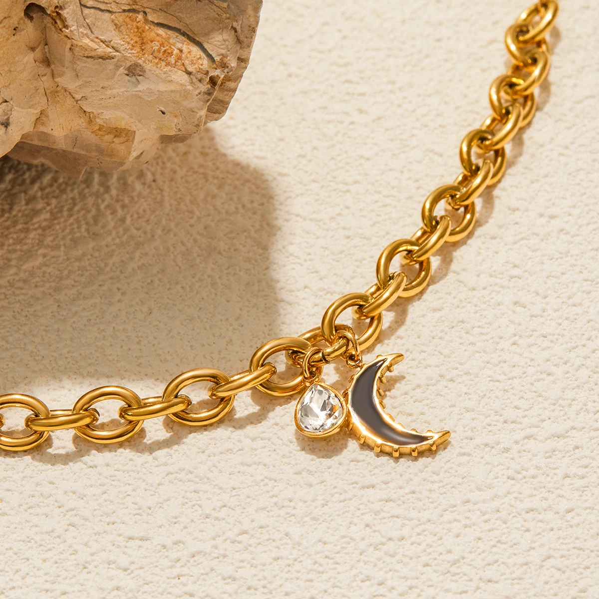 Uworld Minimalist 18K Gold Color Plated Stainless Steel Rhinestone Water Drop Pendant Black Oil Drop Moon Pendant Bracelet Women 5