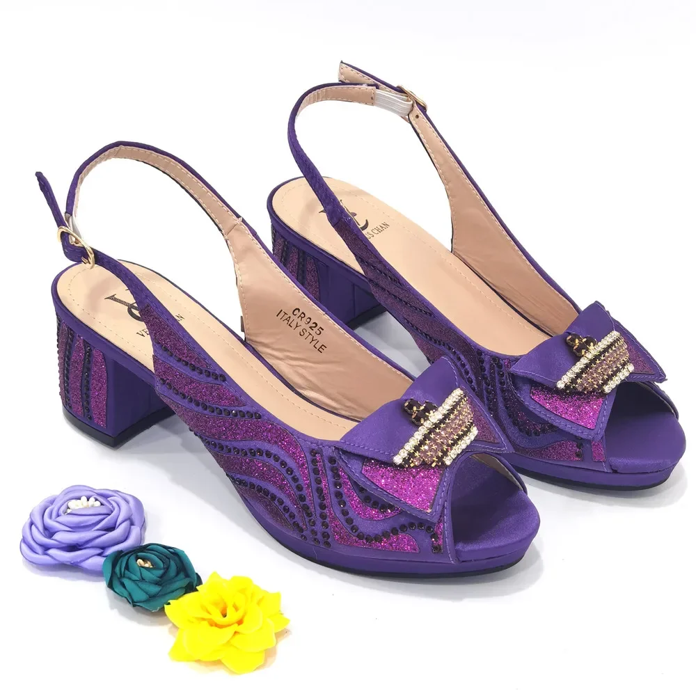 

Женские босоножки на высоком каблуке, в итальянском стиле