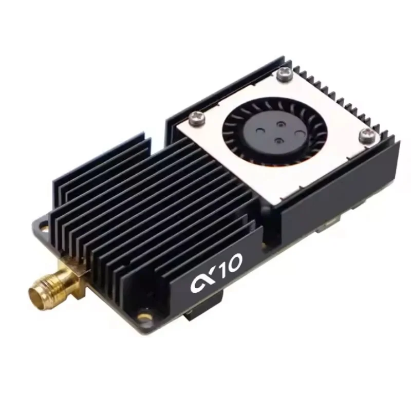 AKK Alpha10 10W VTX 5.8G 80CH installé sur un drone FPV avec câblage visible