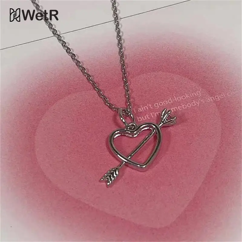 

New Love Pendant Pink Zircon Necklace Light Luxury Inlaid One Arrow Through The Heart Clavicle Chain Women Jewelry Gifts