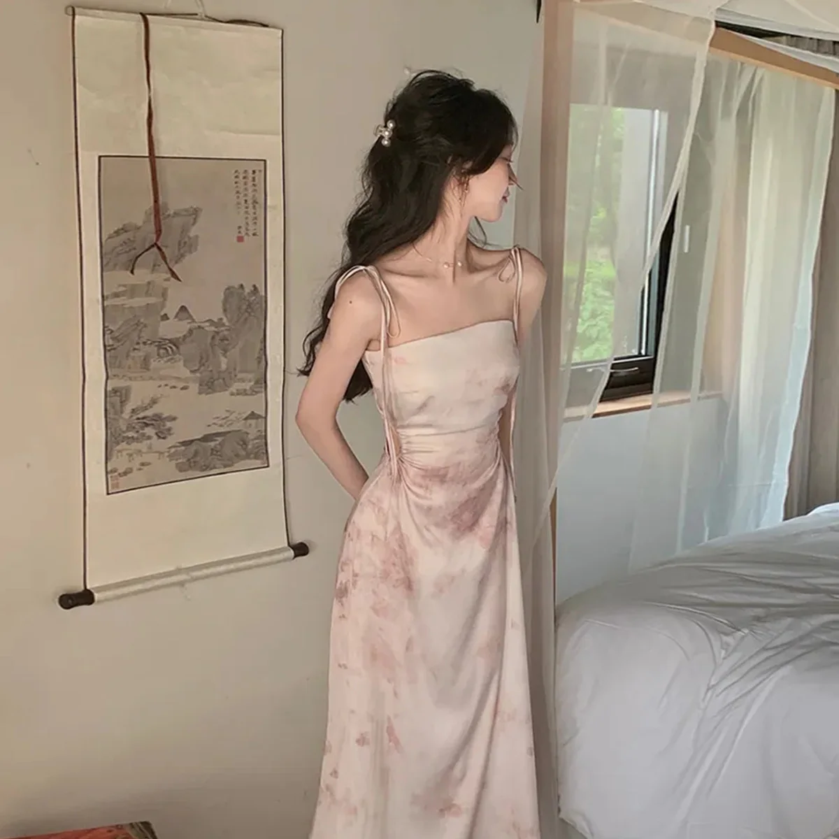

Sexy Hollow Out Spaghetti Strap Midi Dress Women Summer French Sleeveless Slim One Piece Vestidos Lady Fashion Chic Prom Clothes