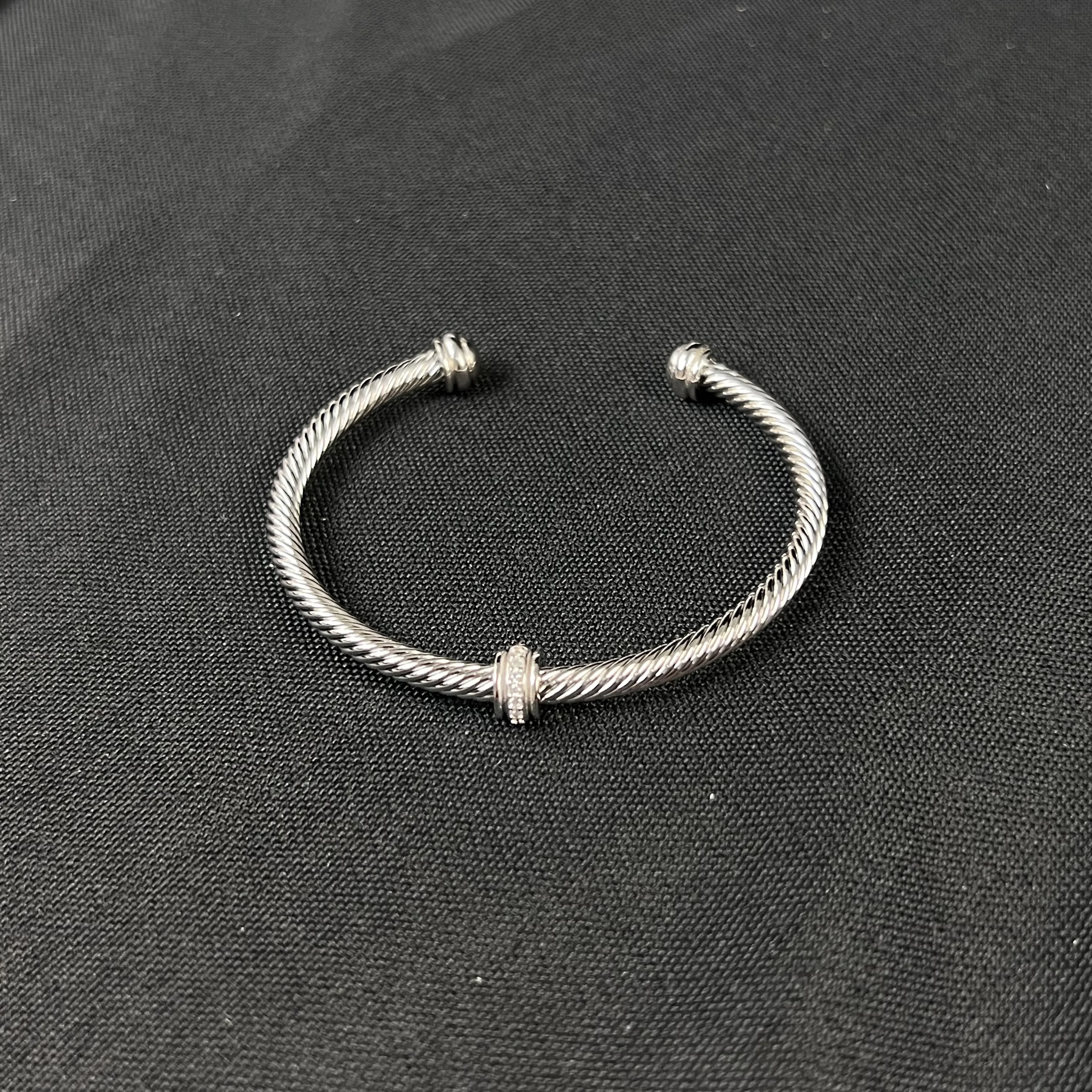 S925 الفضة الاسترليني الجديدة 4mm حبة واحدة مع سوا...