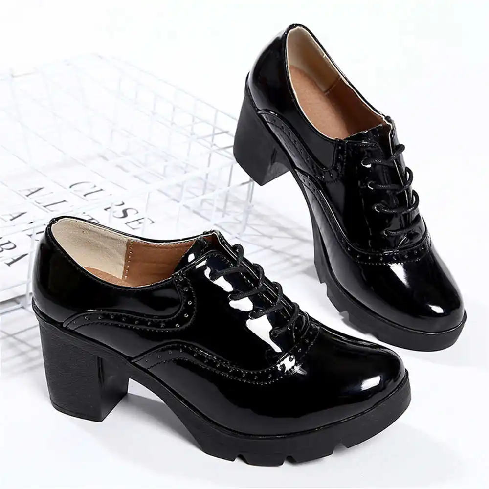Autunno Block Heels Woman Platform Dress Short Scarpe Da Donna Con Tacco Scarpe Da Ginnastica Con Tacco Sport A Causa Di Corridori Retro 2022G Xxw3
