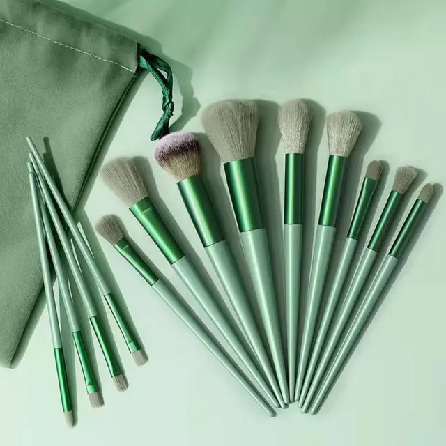 Kit de 13 brochas de maquillaje verde: Ideal para Principiantes y Viajes | Emoape