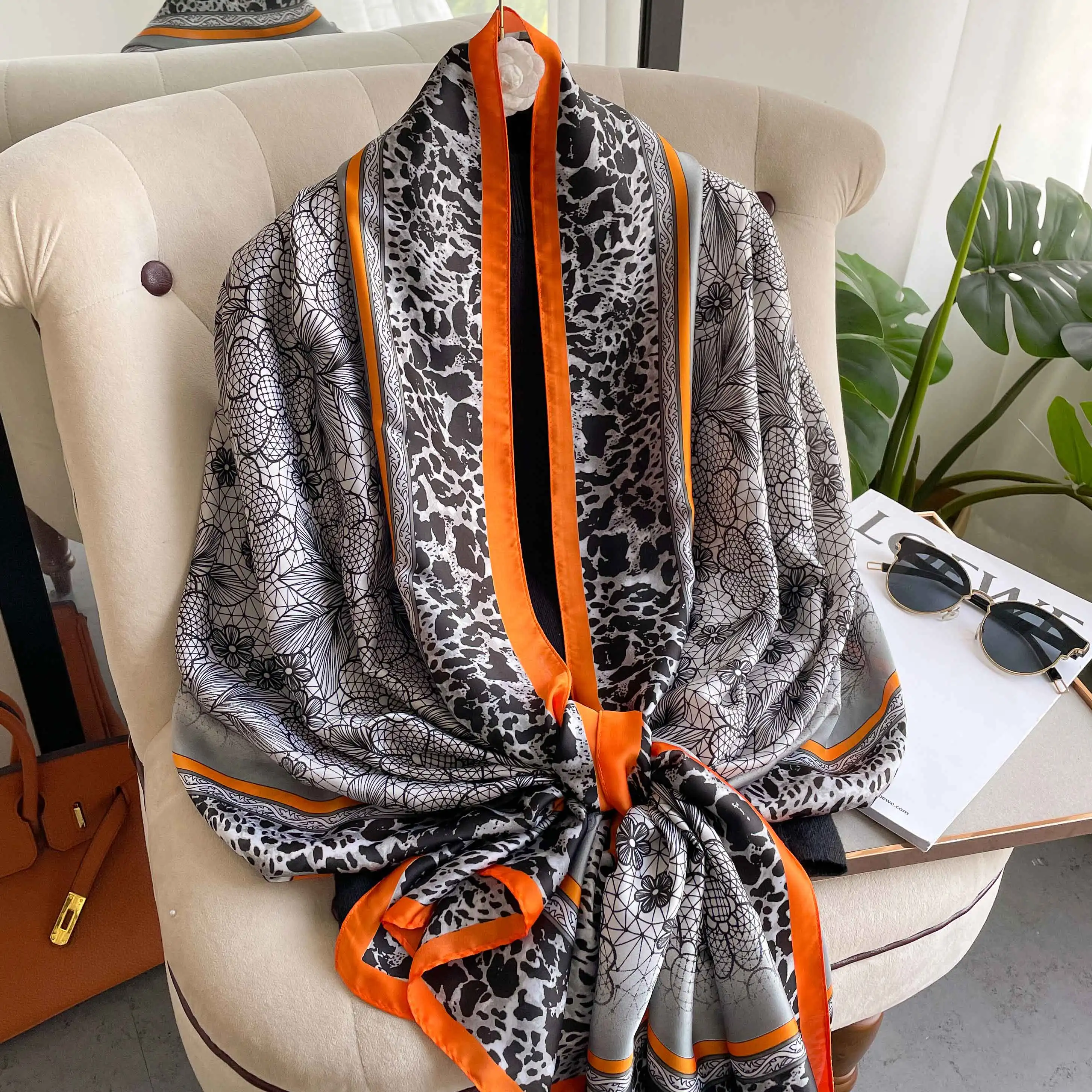 Luxury Design 180X90CM Shawls 2024 Beach Women Square Scarves Popular The Four Seasons Bandanna Sunscreen New Style Silk Scarf