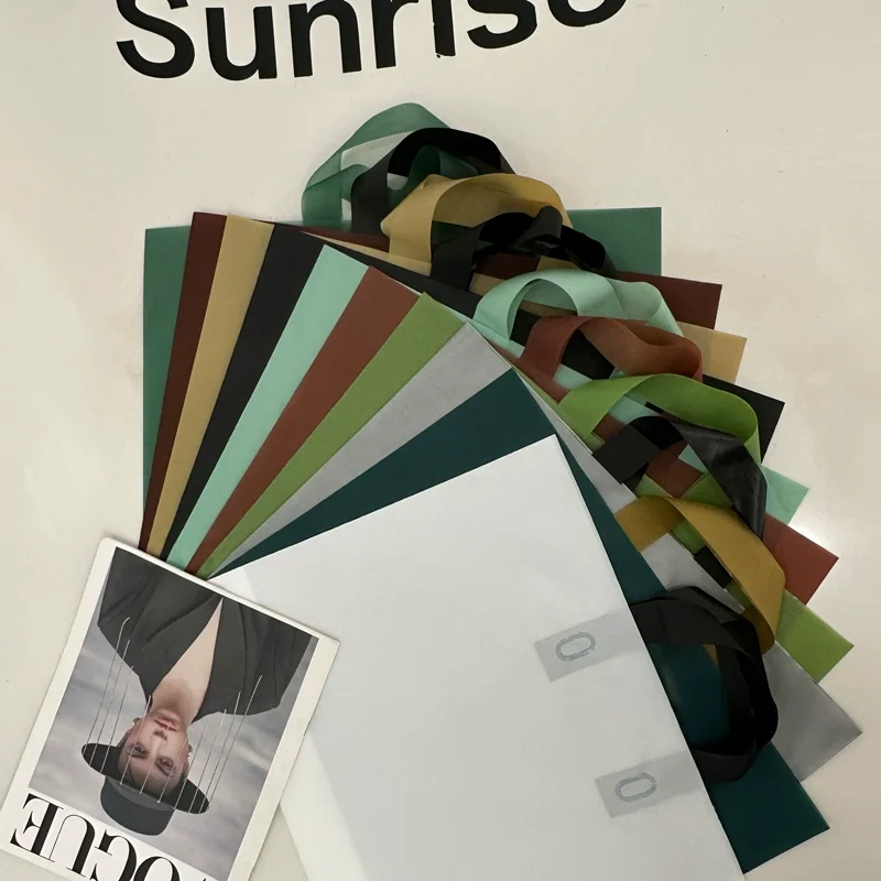 Matte handbag clothing store printing clothing bag event party gift handbag shopping packaging bag