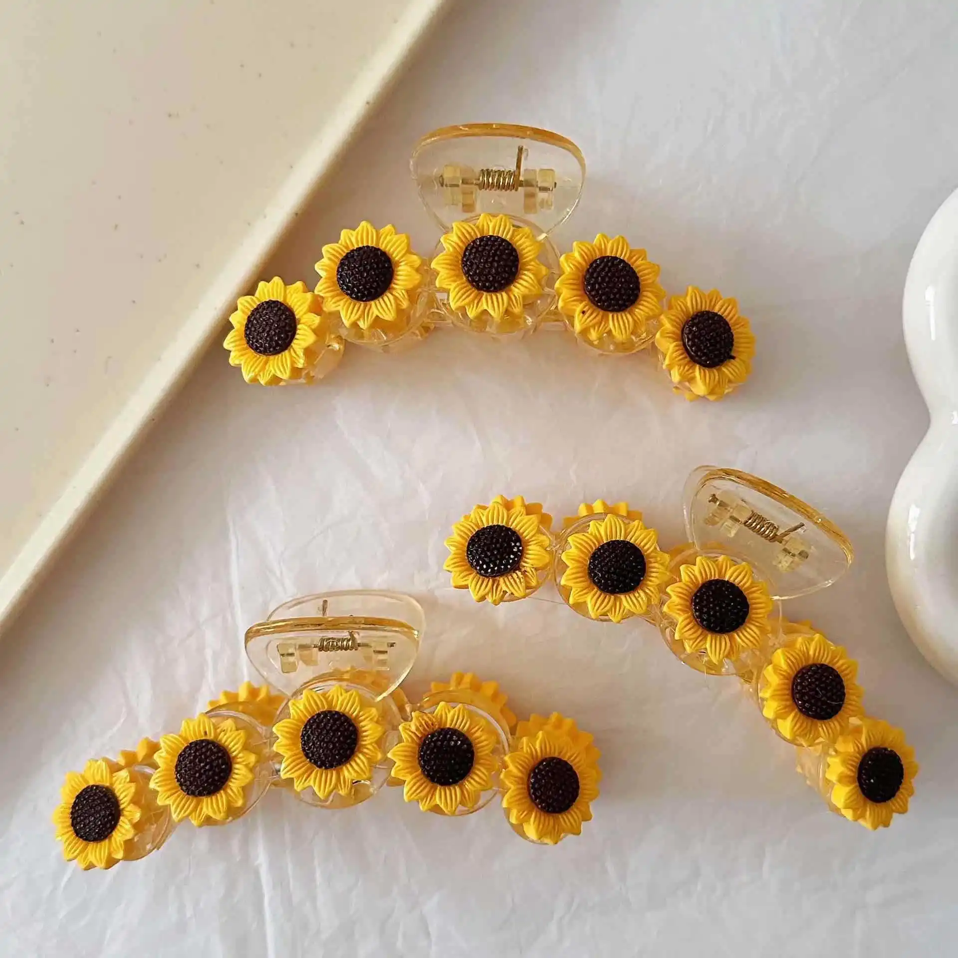 Damen-Sonnenblumen-Haarnadel, Cartoon, kleiner Boss, Kawaii, Mädchen, modisch, Hai-Haarnadel, schlicht, lustig, Haar-Accessoire, gelbe Farbe – Detail 2