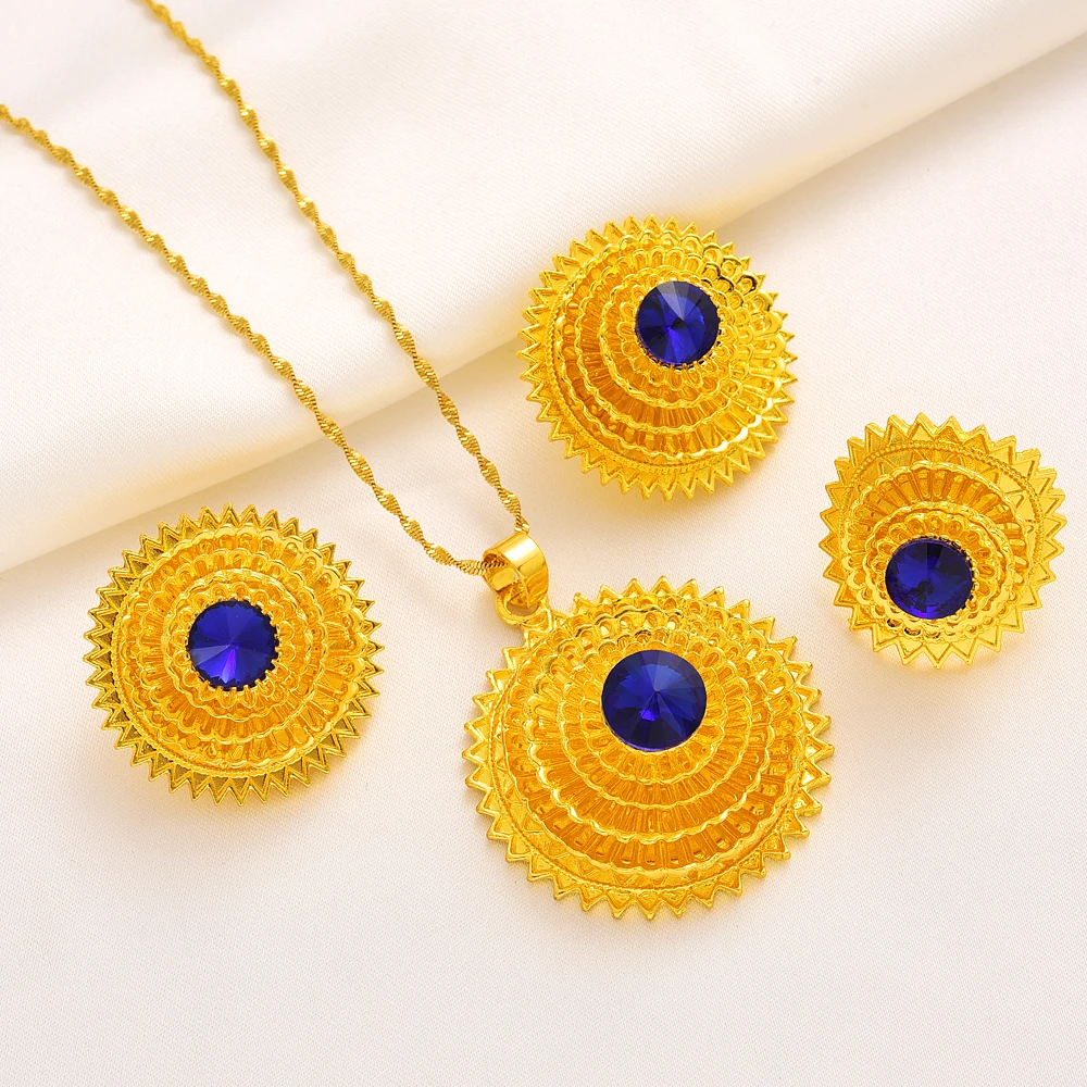 Light Yellow Gold Color