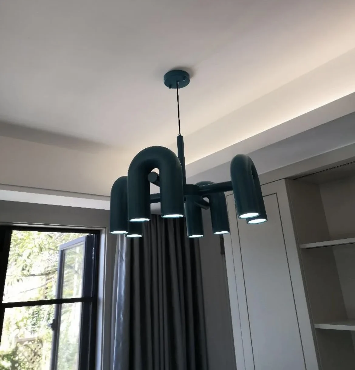 

Modern latest creative water pipe-shaped chandelier Suitable for various occasions to meet different needs Lamps